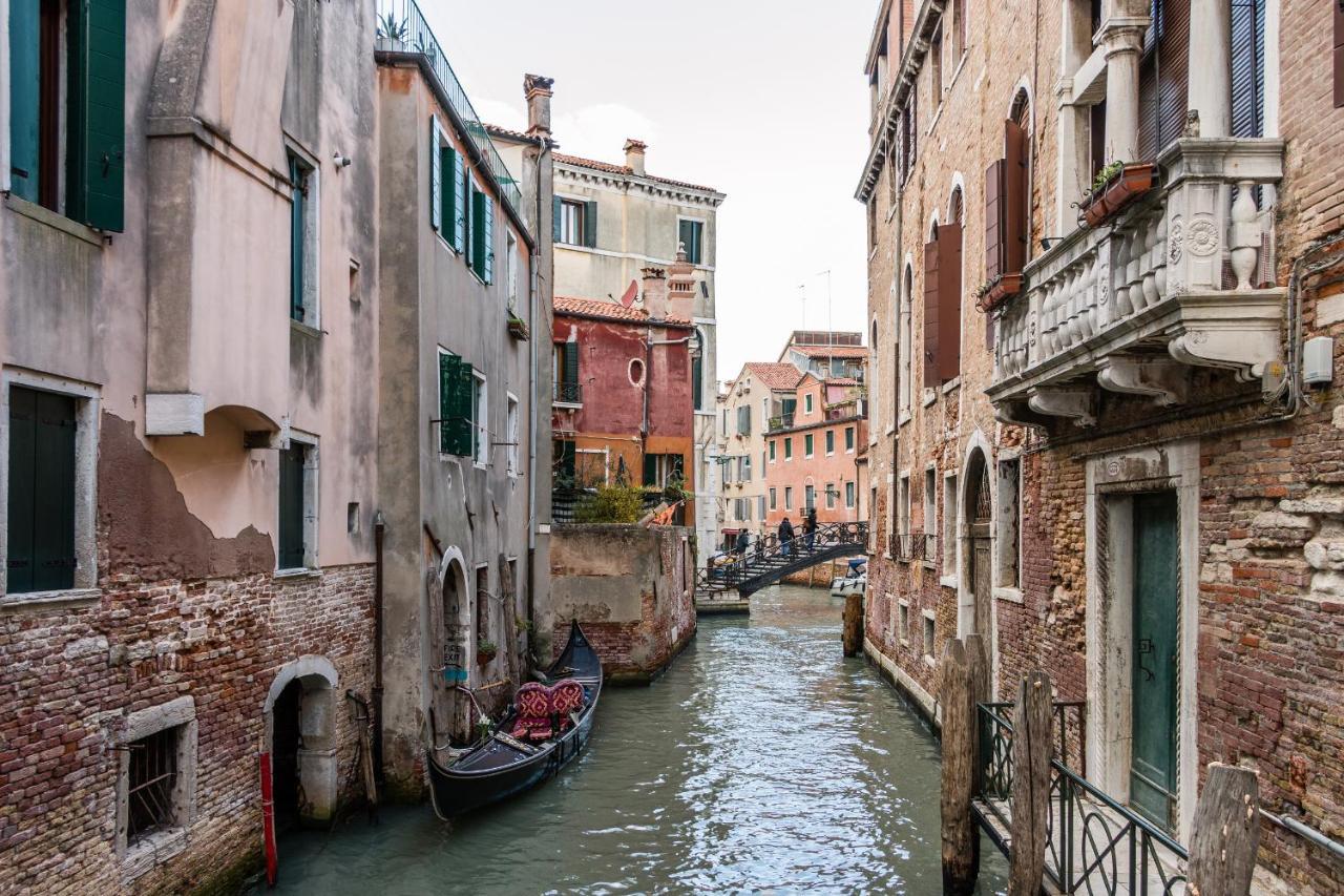 Doge'S Pantheon & St.Mark School In Hidden Venice Apartment Luaran gambar