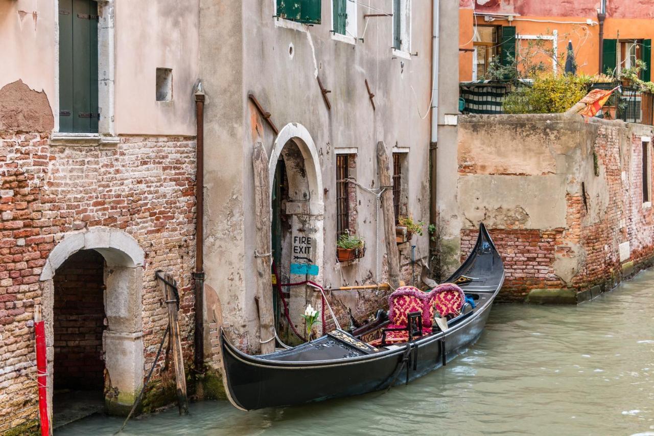 Doge'S Pantheon & St.Mark School In Hidden Venice Apartment Luaran gambar